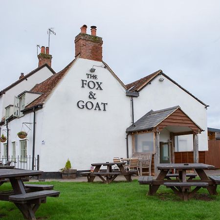 Fox And Goat Hotel Waterstock Exterior foto